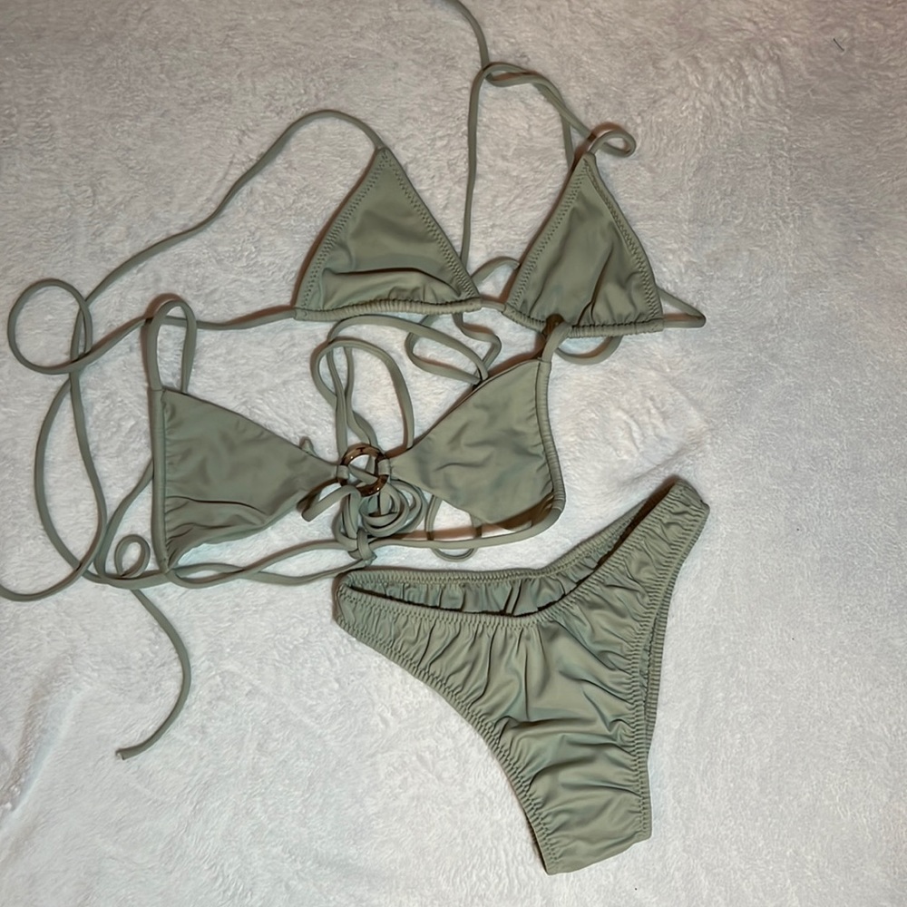 Lahana swim x Gabi sullivan